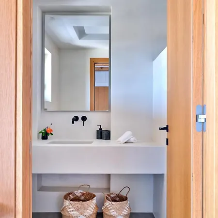 Zamira Villa Isterni (Paros)