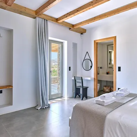 Villa Zamira Isterni (Paros)