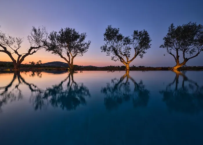 Zamira Isterni (Paros)