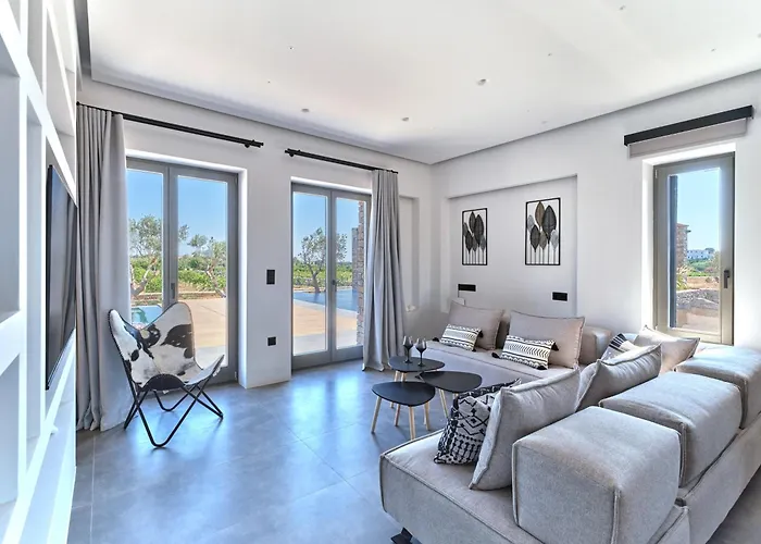 Zamira Βίλα Isterni (Paros)